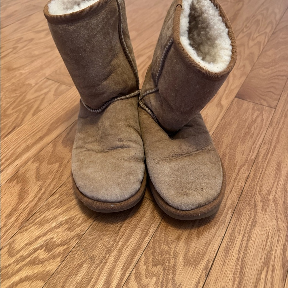 UGGS Cream Shearling Lined Footwear